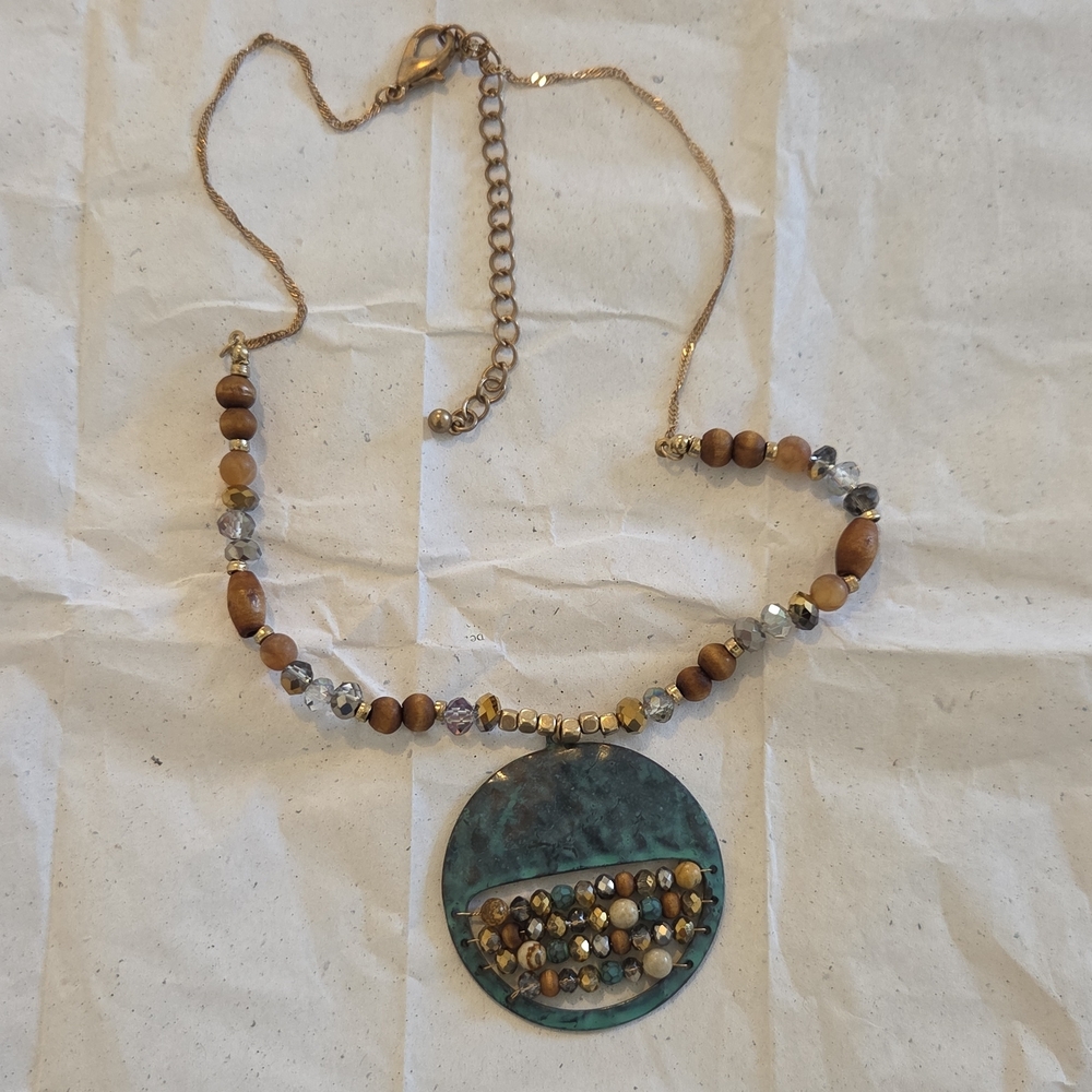 Cultrue Vulture Elegant Beaded Necklace with Blue and Brown Pendant